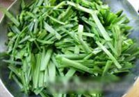 韭菜干豆腐炒肉的做法 步骤1