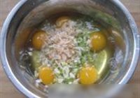 鸡蛋炒黄瓜的做法 步骤2