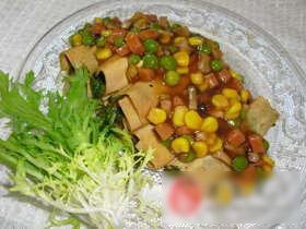 豆皮菊花卷