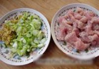 西芹炒肉的做法 步骤4