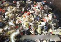 泡椒鸡杂的做法 步骤13