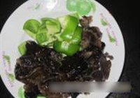 青椒木耳炒肉片的做法 步骤2