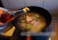 南瓜炖五花肉的做法 步骤2