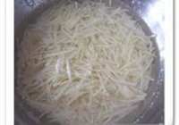 炝拌土豆丝的做法 步骤3