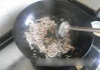 芹菜炒肉丝的做法 步骤10