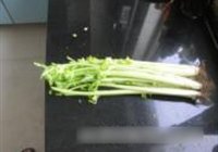 芹菜炒肉丝的做法 步骤2