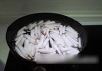 长豆角清炒杏鲍菇的做法 步骤3
