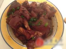 豆瓣酱版红烧猪蹄