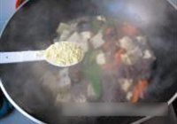 豆腐木耳烩猪血的做法 步骤9