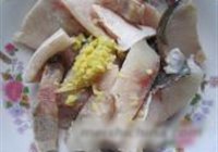 红烧鱼块的做法 步骤2