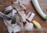 红烧鱼块的做法 步骤1