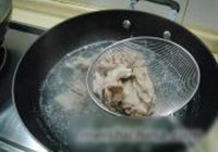 砂锅鱼羊鲜的做法 步骤3