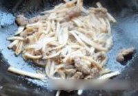 蒜苗牛肉的做法 步骤6