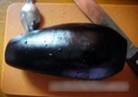 温拌茄子的做法 步骤1