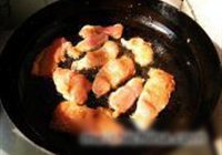 煎肉片的做法 步骤3