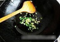 蚝油莴笋炒鸡腿菇的做法 步骤5