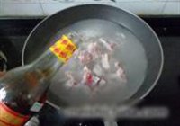 红烧排骨千张结的做法 步骤2