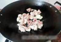 ˼ 3