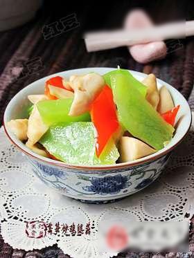 蚝油莴笋炒鸡腿菇