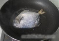 茄汁鲳鱼的做法 步骤5