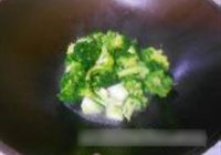 蒜炒花菜的做法 步骤4