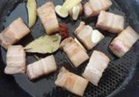 可乐红烧肉的做法 步骤5