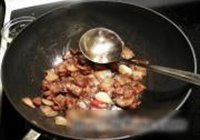 乔州大葱回锅肉的做法 步骤4