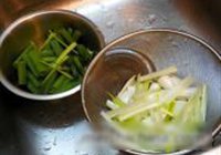 乔州大葱回锅肉的做法 步骤2
