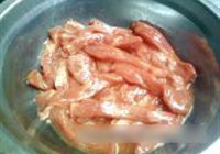 肉条炒龙牙豆的做法 步骤4