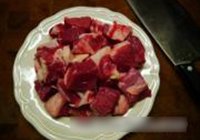 山药烧牛肉的做法 步骤2