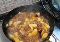 山药烧牛肉的做法 步骤13