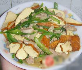 茶干青椒炒肉丝