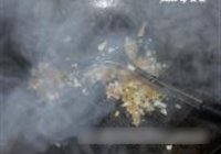 清蒸鲈鱼的做法 步骤6