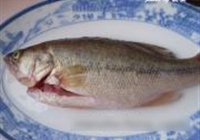 清蒸鲈鱼的做法 步骤1