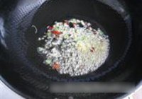 莴笋烧鸡块的做法 步骤5