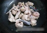 莴笋烧鸡块的做法 步骤6