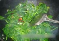 炝炒油菜心的做法 步骤4