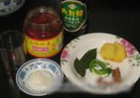 腐乳猪蹄膀的做法 步骤2