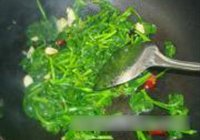 炝炒油菜心的做法 步骤5