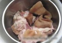 腐乳猪蹄膀的做法 步骤4