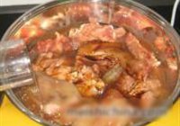 腐乳猪蹄膀的做法 步骤12