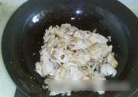 千张蒜苗回锅肉的做法 步骤2