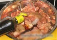 腐乳猪蹄膀的做法 步骤11