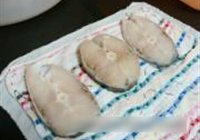 上海熏鱼的做法 步骤1