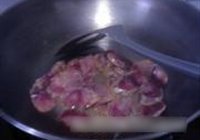 腊肠炒花菜的做法 步骤5
