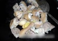 猪手花生煲的做法 步骤5