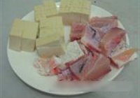 鱼腩烧豆腐的做法 步骤1