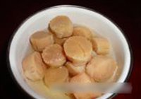 蒜肉香茹焖瑶柱的做法 步骤1