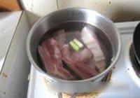 笋干扣肉的做法 步骤2