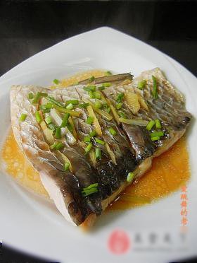 清蒸封草鱼